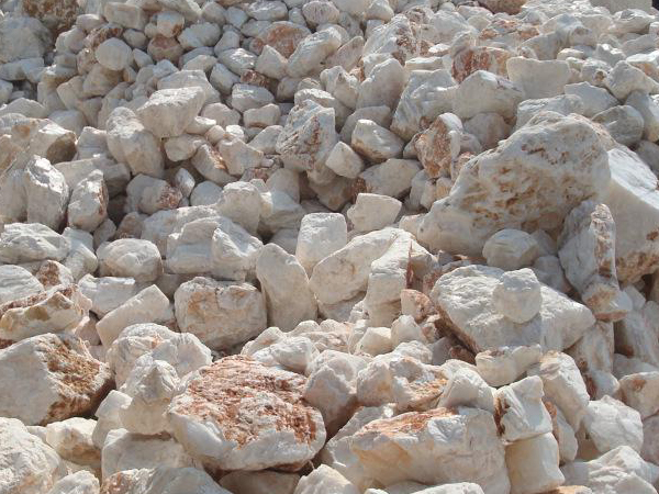 方解石磨粉生產設備與流程分析，生產廠家介紹