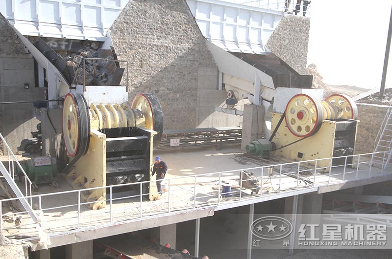 912顎式破石機(jī)產(chǎn)量是多少？一臺價格多少錢？